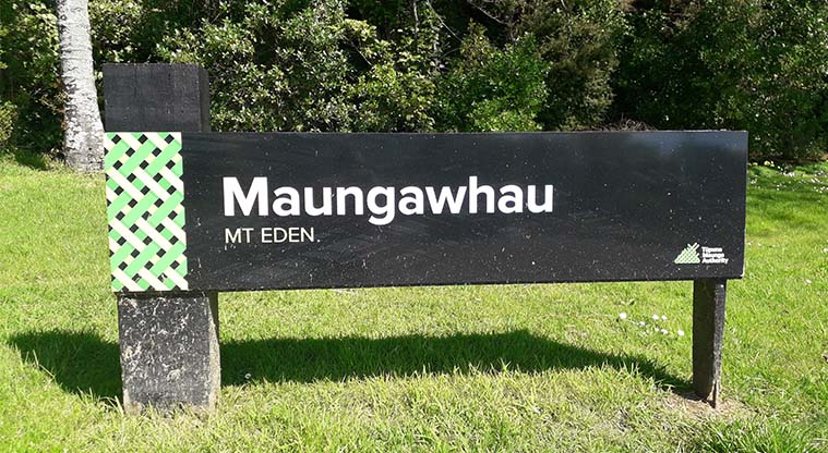 Coast to Coast Path (Grafton to Maungakiekie) – Maungawhau sign at the bottom of Puhi Huia Rd.